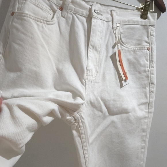 MNG |  White Straight Leg Jeans Crisp Minimalist Style , Miranda - Picture 3 of 13